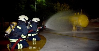 Konya İtfaiyesinden Gece Tatbikatı