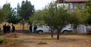 Boşanma Aşamasında Olduğu Eşini Vurduktan Sonra Polisi Aradı