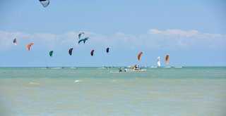 Yumurtalık Kiteboard Festivali Nefes Kesti