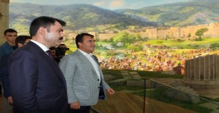 Bakan Kurumdan Panorama 1326Ya Övgü