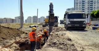 Diski Kent Merkezinde Yağmursuyu Şebekeleri Döşüyor