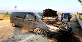 Manisada Trafik Kazası 4 Yaralı