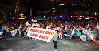 Torbalıda 15 Temmuz Programına Binlerce Kişi Katıldı