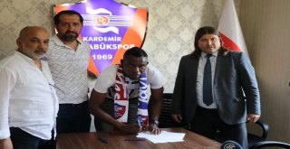 Karabükspor, Justin Junior Mengoloyu Transfer Etti