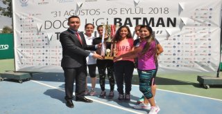 Batmanda Tenis Turnuvasının Finali Yapıldı