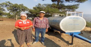 Hayvanları İçin Her Gün 5 Kilometre Mesafeden Tankerle Su Çekiyor