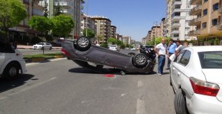 Gaziantepte Trafik Kazası: 2 Yaralı