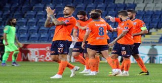 Spor Toto Süper Lig: Başakşehir: 3 - Akhisarspor: 1 (Maç Sonucu)