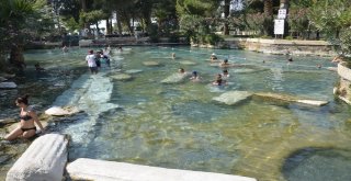 Pamukkale Roma Dönemine Dönüyor