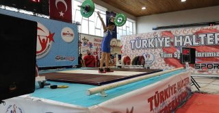 Aydınlı Sporculardan Halterde Çifte Başarı