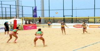 Plaj Voleybolu Dünya Turu Samsunda Başladı