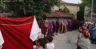 Unutulmaya Yüz Tutan Gelenekleri Gençler Yeniden Hayata Geçirdi