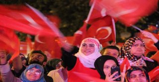 Düzcede Demokrasi Ve Milli Birlik Günü İçin Vatandaşlar Mehter İle Yürüdü