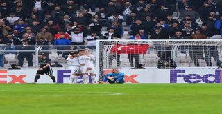 Uefa Avrupa Ligi: Beşiktaş: 2 - Genk: 4 (Maç Sonucu)