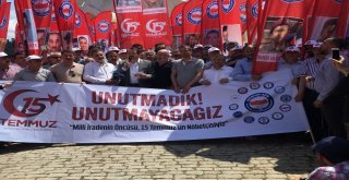 Memur-Sen Üyeleri 15 Temmuz Şehitler Anıtında