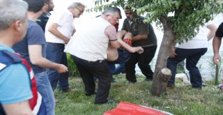 Sandaldan Göle Atlayan 3 Kuzenden Birinin Cesedine Ulaşıldı