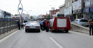 Sakaryada Alt Geçidi Kitleyen Trafik Kazası