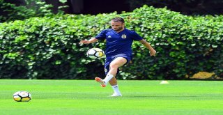 Fenerbahçe Hazırlıklarını Sürdürdü