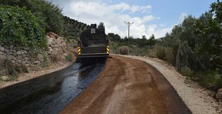 FİNİKE ASARÖNÜ-ALACADAĞ GRUP YOLU ASFALTLANIYOR