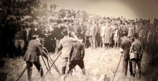 'ATATÜRK'ÜN FOTOĞRAFLARININ HİKAYESİ