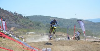 İznik Enduro Şampiyonları Kupalarını Aldı