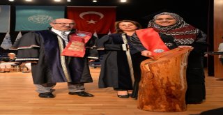 Sağlık Bilimleri Fakültesinde Diploma Heyecanı