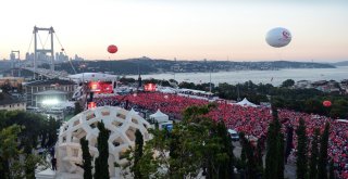 15 Temmuz Şehitler Köprüsündeki İnsan Yoğunluğu Havadan Görüntülendi