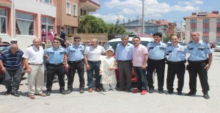 Polis Aracı Şehit Kardeşine Sünnet Arabası Oldu