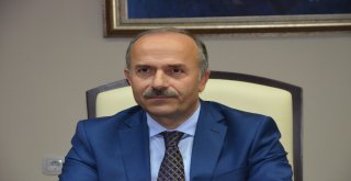 Prof Dr. Emin Aşıkkutlu, Trabzon Üniversitesi Rektörlüğü Görevini Teslim Aldı