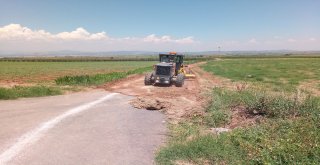 Saruhanlı Belediyesi Arazi Yollarını Düzenliyor