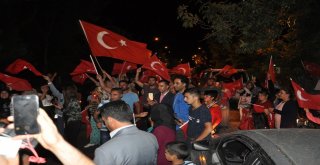 “Yeniden Diriliş 15 Temmuz” İsimli Tiyatro Oyunu Sahnelendi