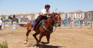 Atlı Okçular, Son Günde Kıyasıya Yarıştı