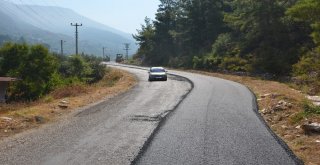 Alanya Oba Stadyumu Yoluna Sıcak Asfalt