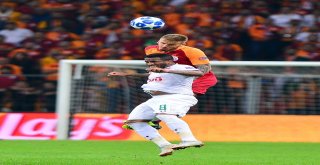 Uefa Şampiyonlar Ligi: Galatasaray: 3 - Lokomotiv Moskova: 0 (Maç Sonucu)