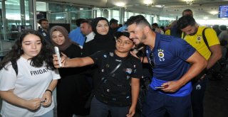 Fenerbahçe, Benfica Maçı İçin Yola Çıktı