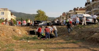 Fethiyede Trafik Kazası: 2Si Ağır 4 Yaralı