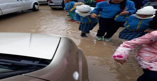 Nurdağında Aşırı Yağış Vatandaşlara Zor Anlar Yaşattı