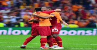 Uefa Şampiyonlar Ligi: Galatasaray: 3 - Lokomotiv Moskova: 0 (Maç Sonucu)