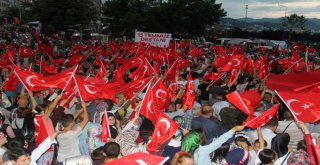 Giresunda 15 Temmuz İçin Yürüdüler