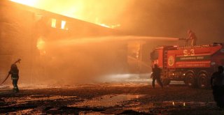 Kahramanmaraşta Fabrika Yangını Kontrol Altına Alındı