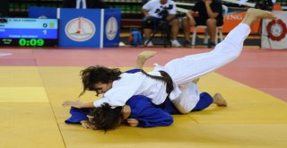 Karşıyakada Judo Şampiyonasına Unutulmaz Final