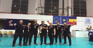 Beşiktaş Kadın Voleybol Takımı, Balkan Şampiyonu Oldu