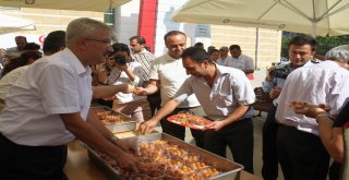 Adliyede 15 Temmuz Şehitleri İçin Lokma Dağıtıldı