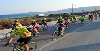 Pedalla Çeşme Turuyla, Benzin Değil, Yağlarını Yaktılar