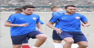 Antalyaspor, Erzurum Kampını Yarıladı