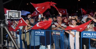 Kütahyalılar, 15 Temmuzun İkinci Yıl Dönümünde Zafer Meydanında Buluştu