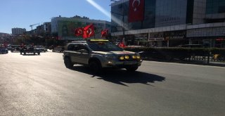 Klasik Otomobillerden “Yaşasın Cumhuriyet” Konvoyu