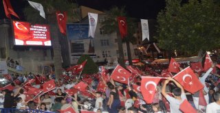 Denizlide On Binler 15 Temmuz Coşkusu Yaşadı