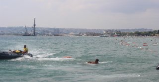 Büyükçekmece Sahilinde Gerçeği Aratmayan Boğulma Tatbikatı