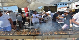 Foça Festivali Sona Erdi